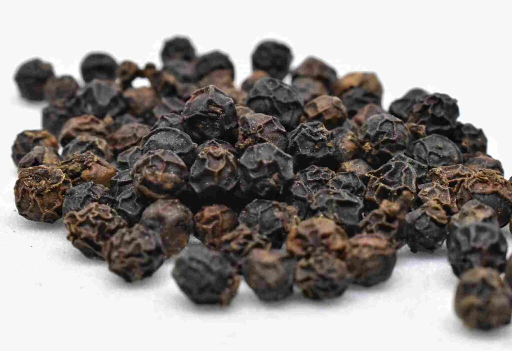 Black Pepper ( काली मिर्च )